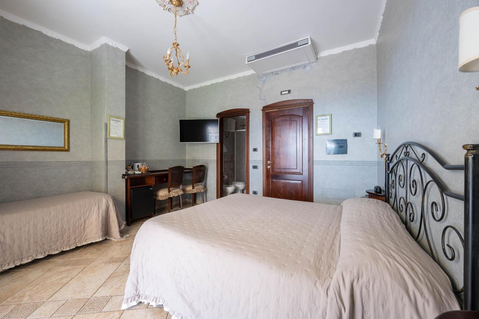 Sunrise Guest House Майорі Екстер'єр фото
